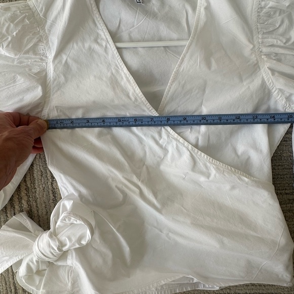 Ganni white wrap blouse / size 6 - Picture 5 of 7